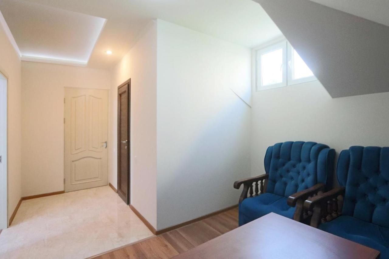 Garnim Guest House エレバン エクステリア 写真